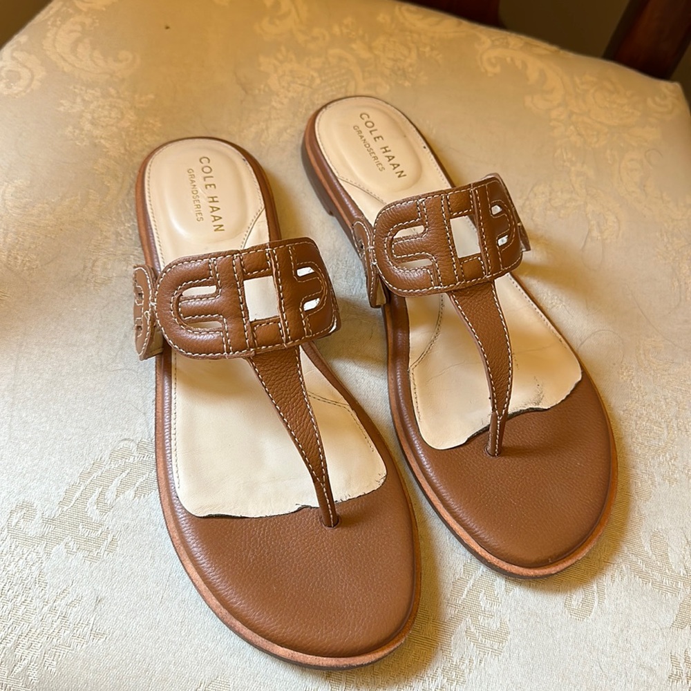 Cole Haan Grandseries brown leather sandals in EUC, size 8.5